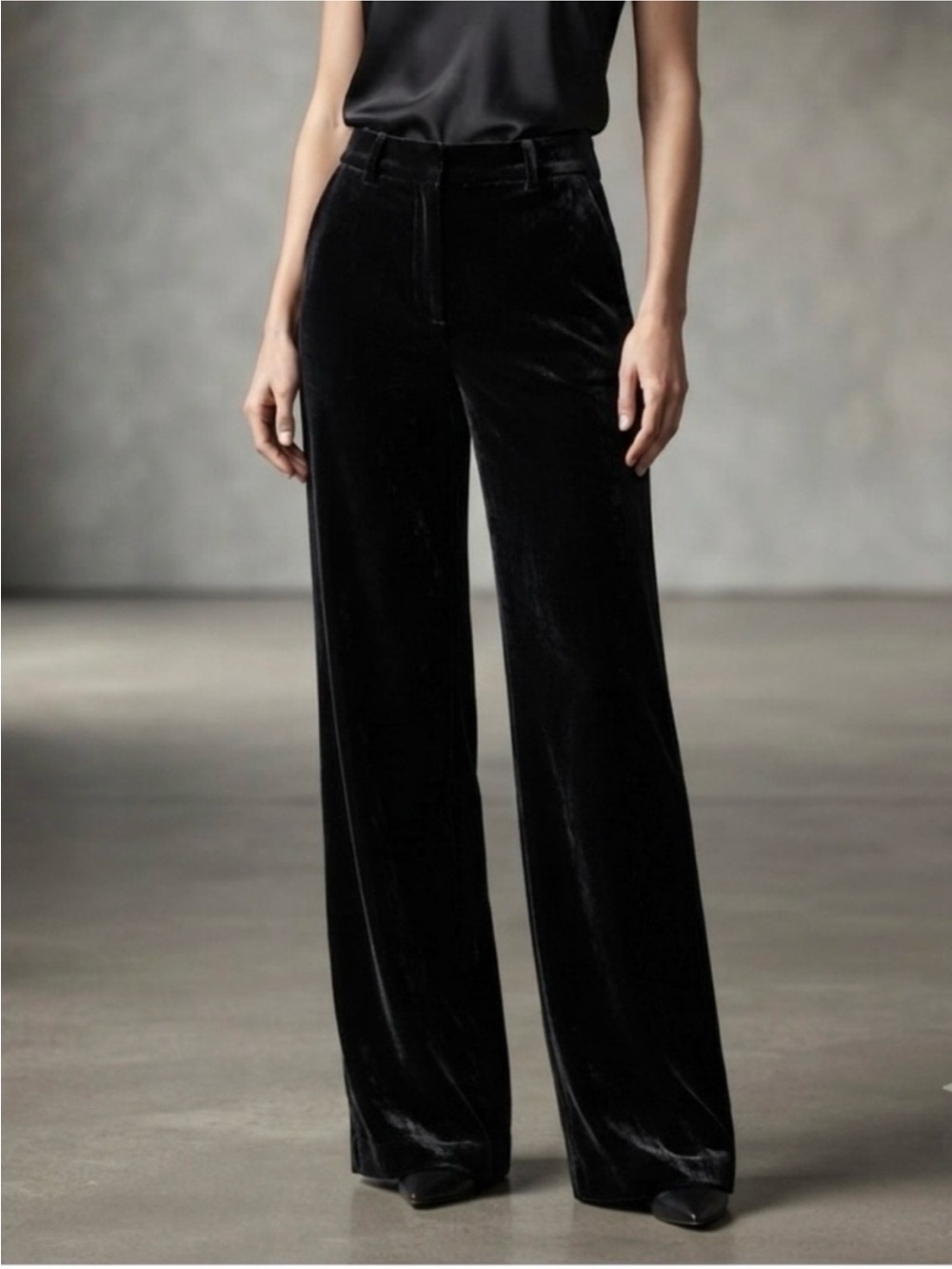LOFT The Peyton Trouser in Black Velvet Wide Leg 10 High Rise